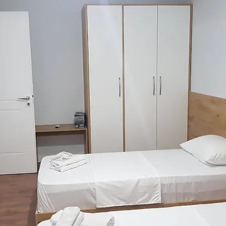 Ersa's Lovely Flat-2 Bedroom * Tirana